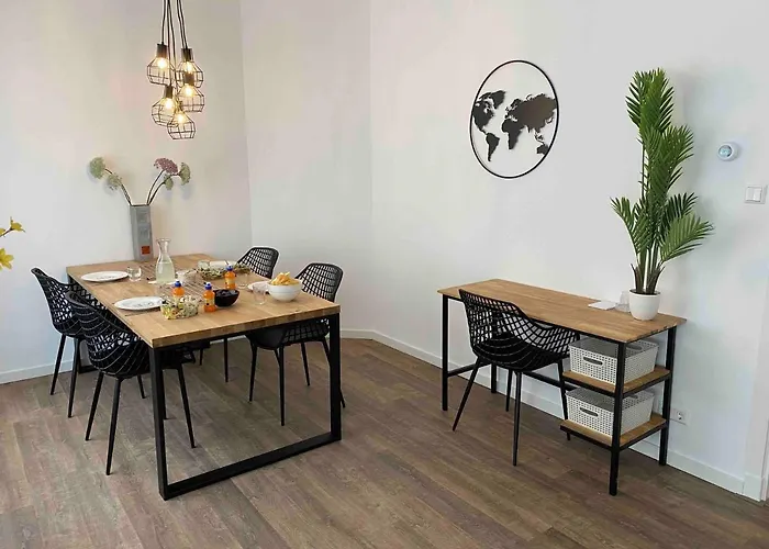 Haagshuisje- Eigen Appartement, Dichtbij Alles, Stijlvol