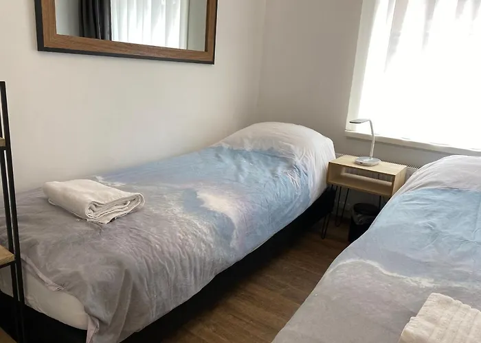 Haagshuisje- Eigen Appartement, Dichtbij Alles, Stijlvol