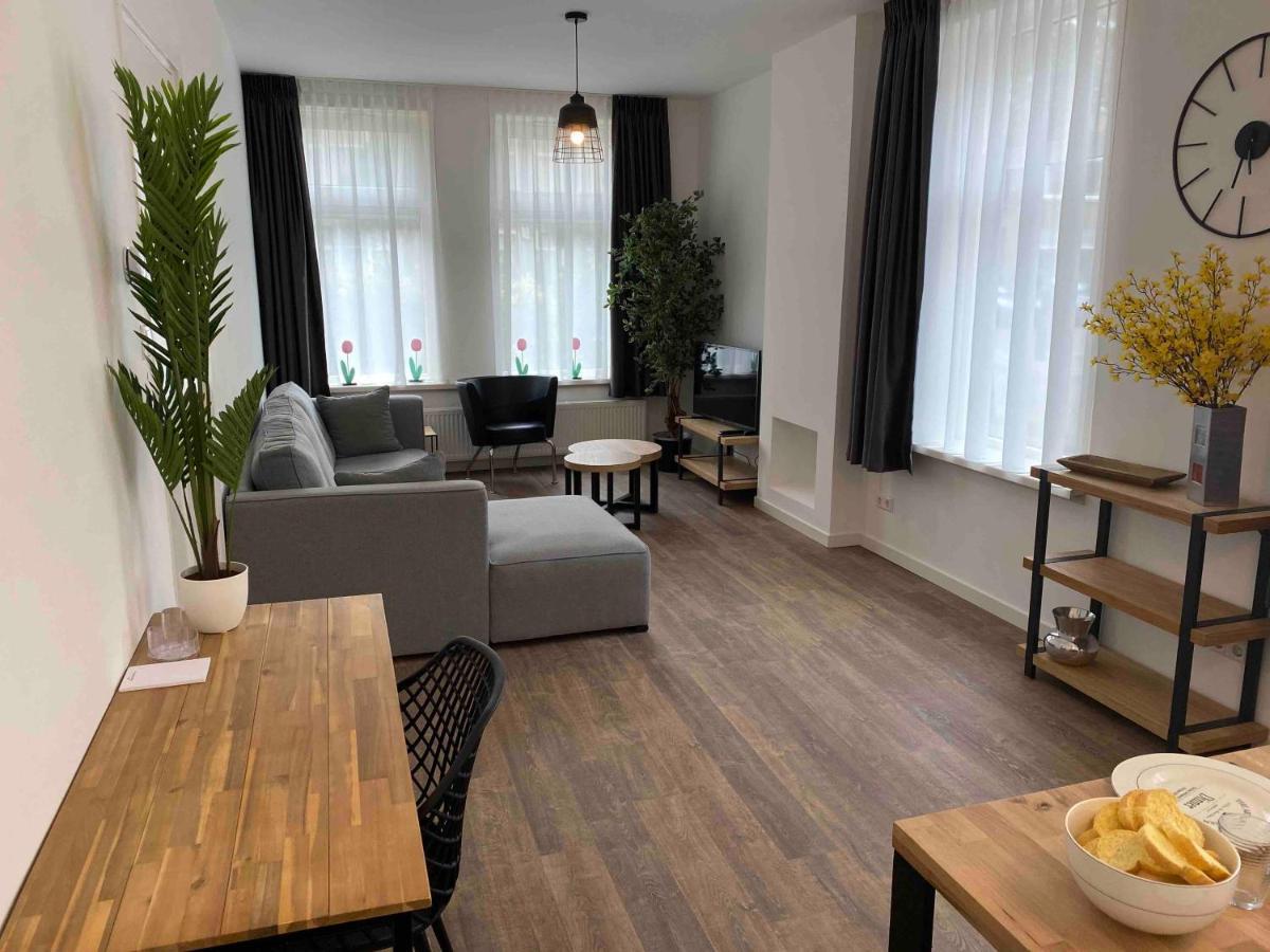 Haagshuisje- Eigen Appartement, Dichtbij Alles, Stijlvol Apartment Voorburg